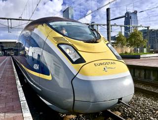 Ansicht des Eurostar Bahnhofs Zug von vorne in hoher Auflösung.